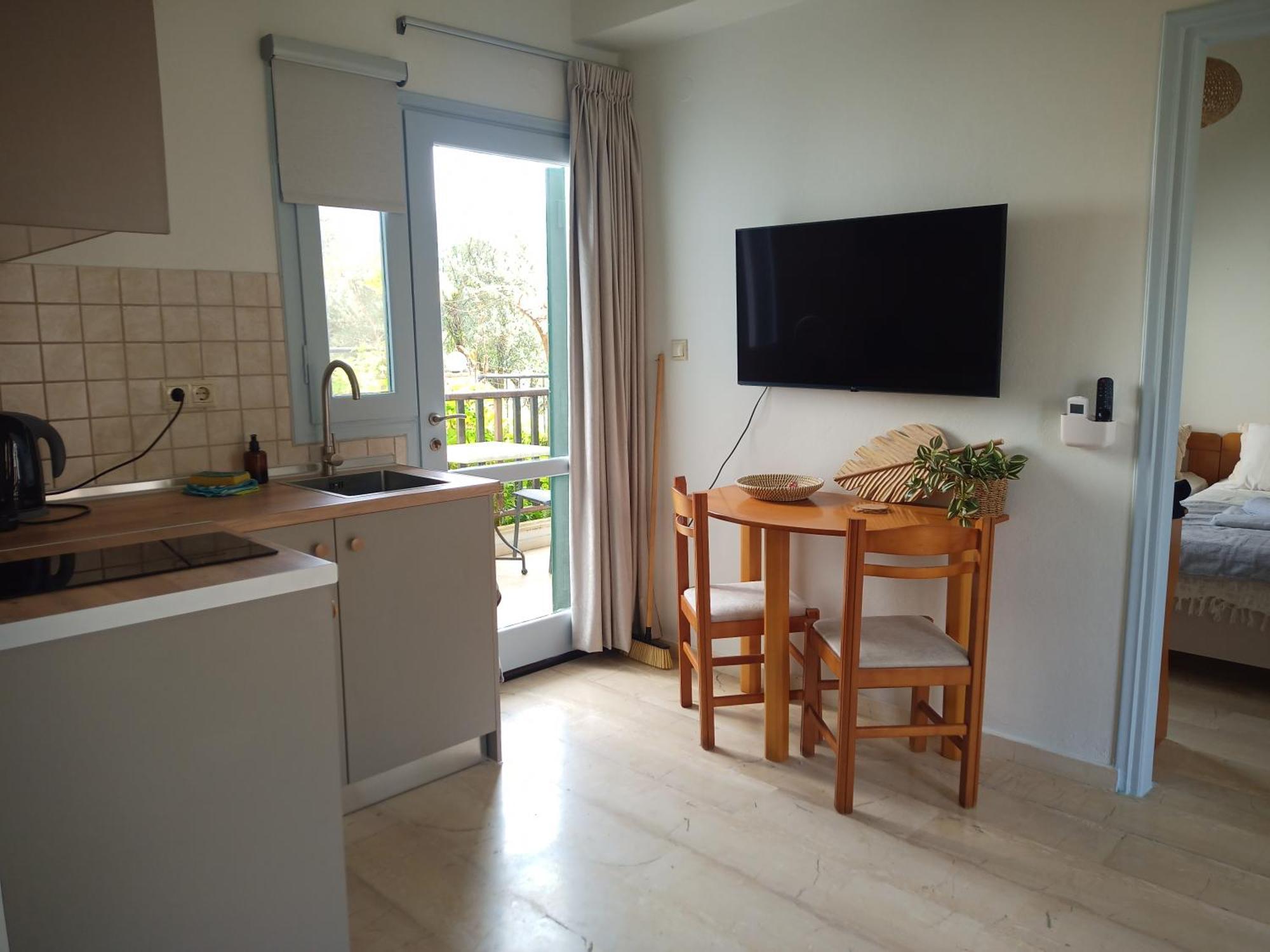 Elysian Garden Apartment Kalyves Bagian luar foto